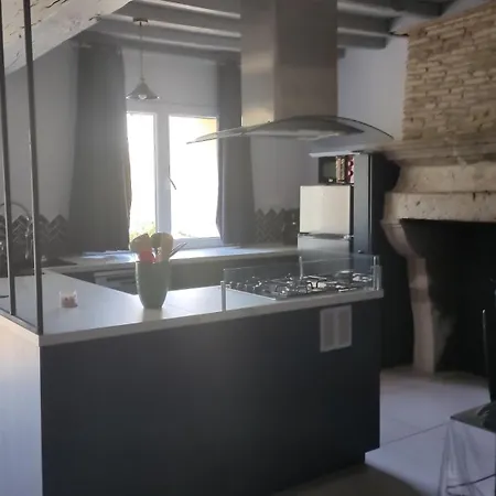 Дом отдыха Renovee Avec Piscine Duras